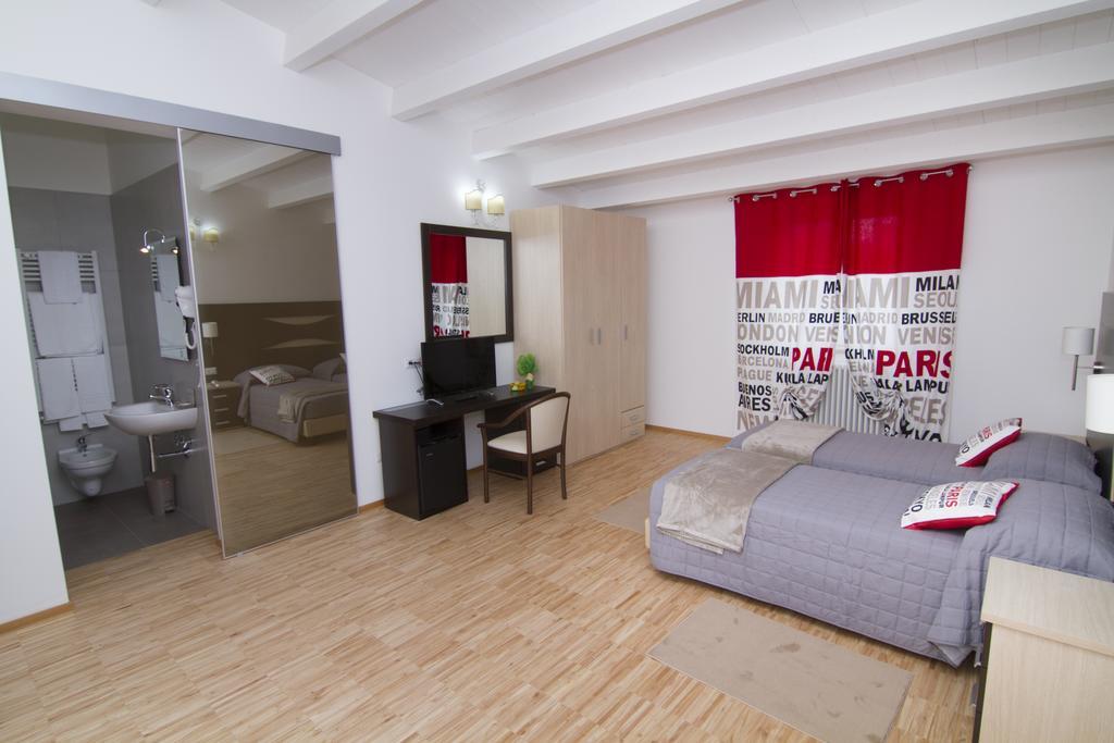 Al Bastione Relais Suite & Rooms Gravina in Puglia Exterior foto