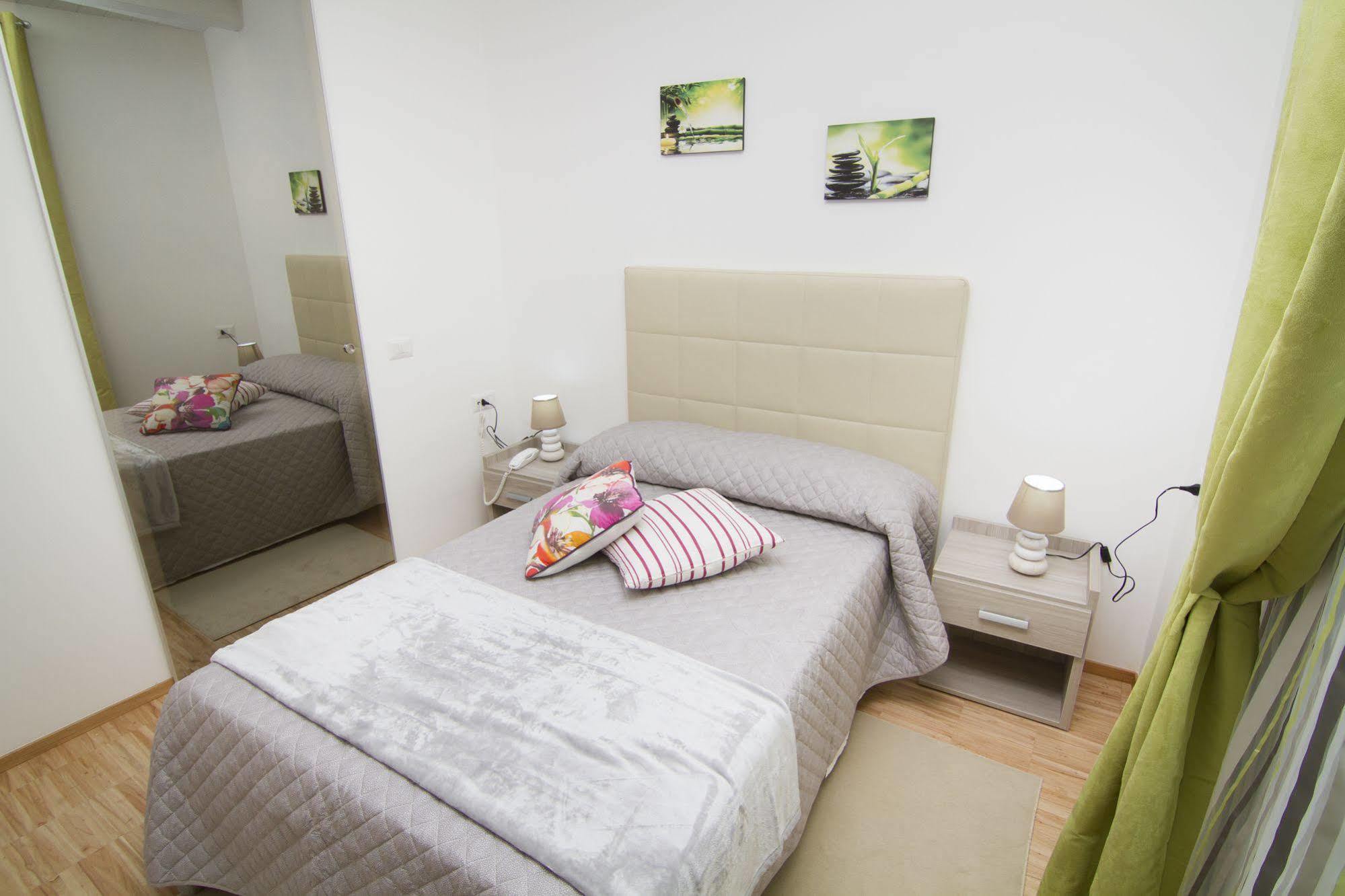 Al Bastione Relais Suite & Rooms Gravina in Puglia Exterior foto